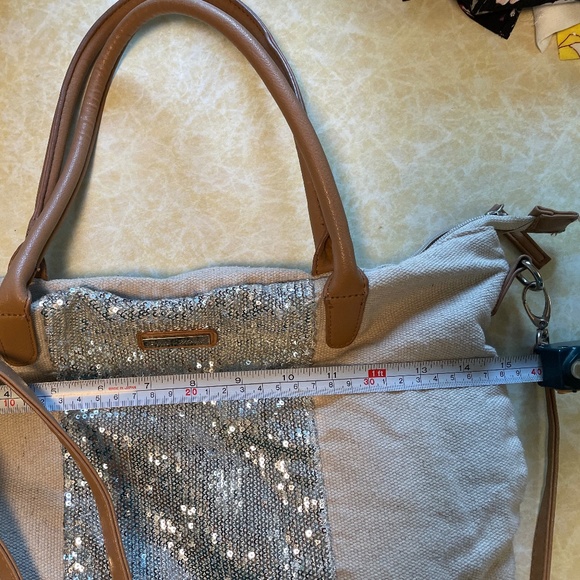 SPARKLER! Sequin handbag panel. - Picture 5 of 7